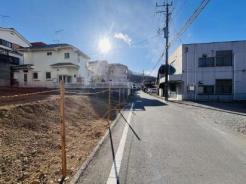 前面道路含む現地写真　