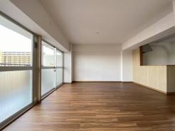 リビング　広々18帖のリビング。