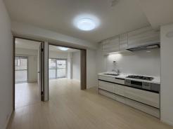 リビング　キッチンまで一つにつながる開放感。過ごしやすさいっぱいです。