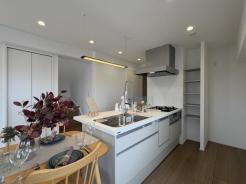 キッチン　使いやすいシステムキッチン。