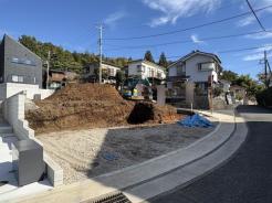 前面道路含む現地写真　