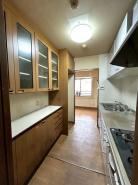 キッチン　独立型のキッチン。生活スペースを分けることができます。