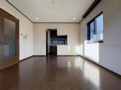 リビング　キッチンまで一つにつながる開放感。