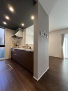 リビング　キッチンまで一つにつながる開放感。