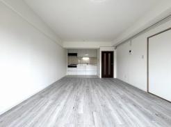 リビング　キッチンまで一つにつながる開放感。