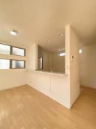 リビング　キッチンまで一つにつながる開放感。