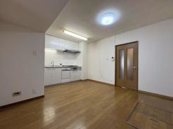 リビング　キッチンまで一つにつながる開放感。