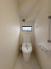 トイレ　1階・2階にそれぞれ設けられたトイレは温水洗浄便座です。(写真は1階トイレ)