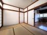 和室　キッチン横には約6帖の和室があります。