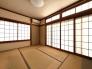 和室　柔らかな光が注ぐ和室。