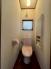 トイレ　1階・2階にそれぞれ設けられたトイレは温水洗浄便座です。(写真は2階トイレ)