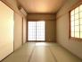 和室　柔らかな光が注ぐ和室。畳は日々の暮らしに落ち着きと癒しを与えます。