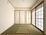 和室　障子からやわらかい光が差し込む和室。