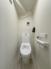 トイレ　1階・2階にそれぞれ設けられたトイレは温水洗浄便座です。(写真は1階トイレ)