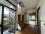 玄関　各部屋につながっています。