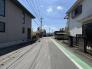 前面道路含む現地写真　前面道路の様子です。
