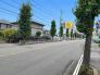 前面道路含む現地写真　前面道路の様子です。