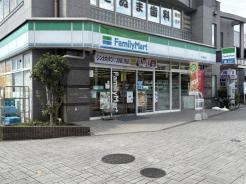 ファミリーマート 秋川駅前店