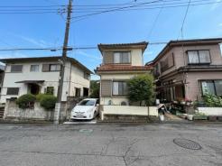 外観 日当たりの良い外観。
※AIにて青空に画像加工しています。