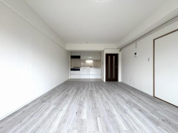 リビング　キッチンまで一つにつながる開放感。