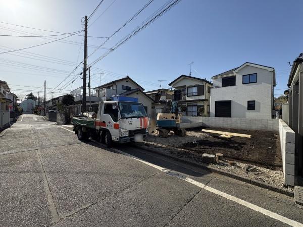 前面道路含む現地写真　